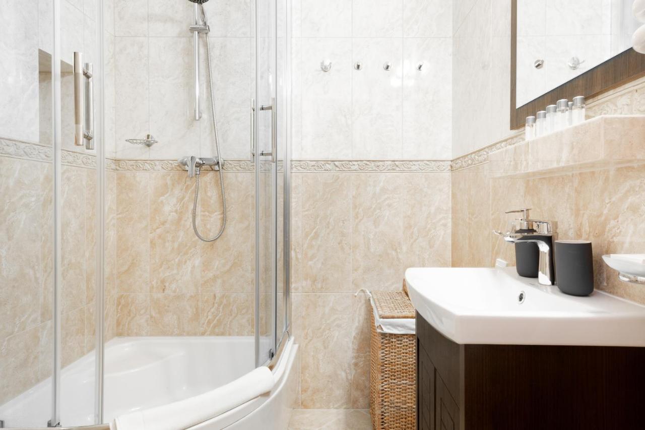 Warsaw New Town Apartments By Renters Екстер'єр фото