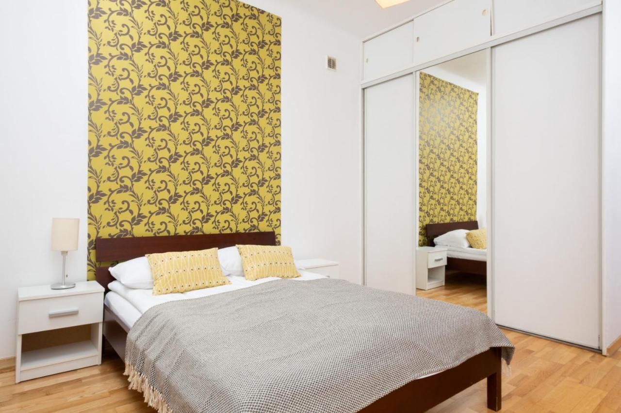 Warsaw New Town Apartments By Renters Екстер'єр фото