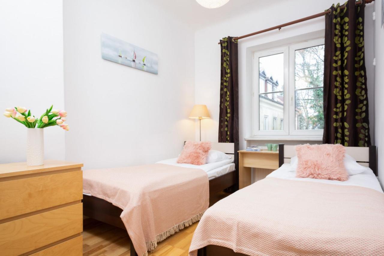 Warsaw New Town Apartments By Renters Екстер'єр фото